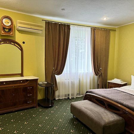 Randevu Hotel Zhytomyr Luaran gambar