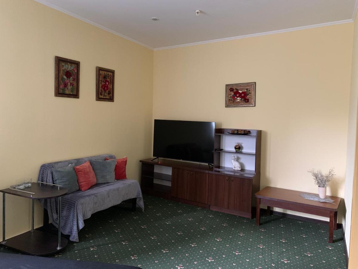 Randevu Hotel Zhytomyr Luaran gambar