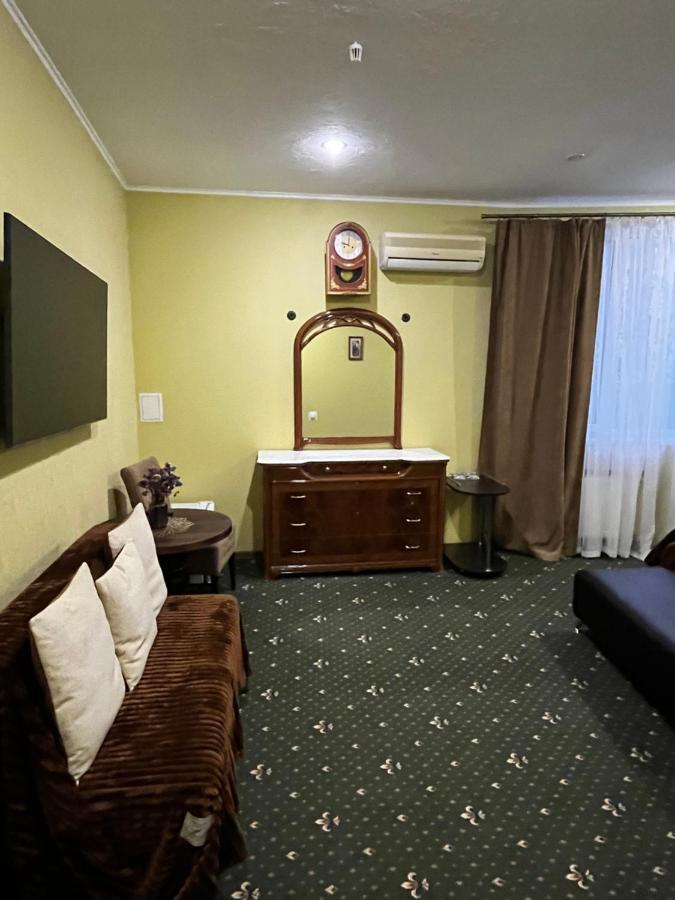 Randevu Hotel Zhytomyr Luaran gambar